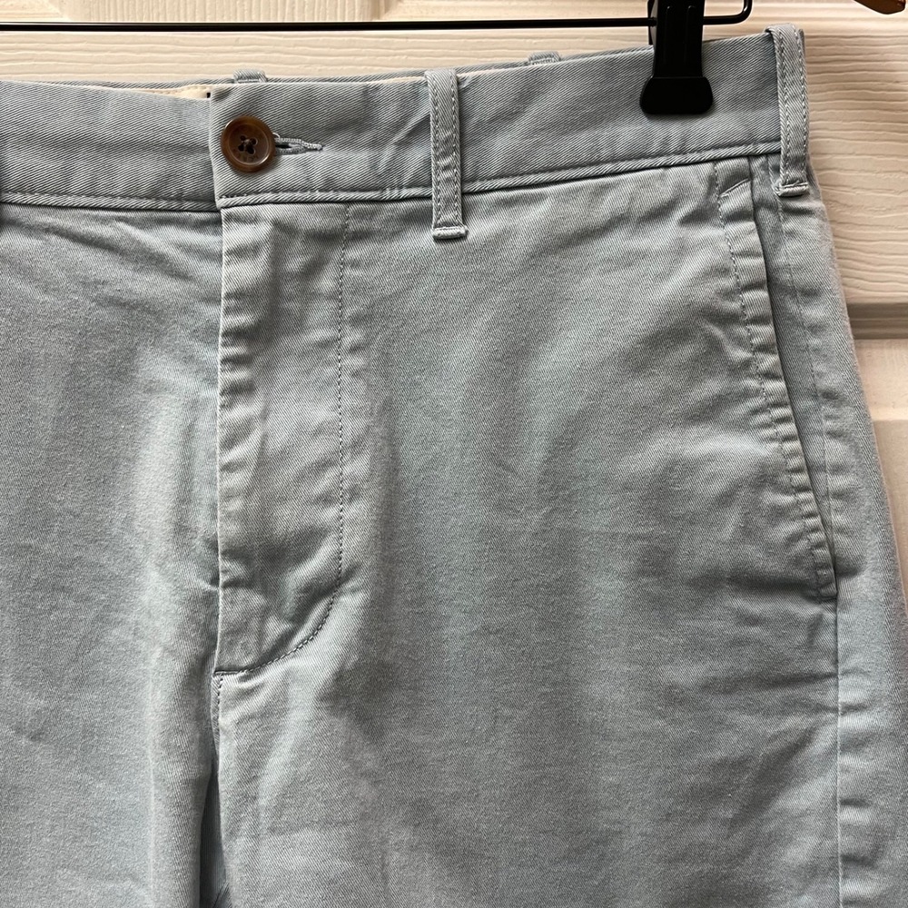 J.Crew Gramercy Mens Slate Chino Shorts Size 29 Cotton Twill Flat Front 9 Inseam